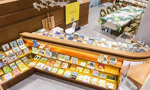 重大自考业余制培训班学费是多少？(图1)